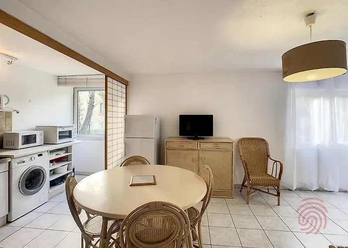 F2 A Lamalou, Terrasse, Wifi, Animaux Acceptes, Proche Centre & Thermes - Fr-1-451-24 *